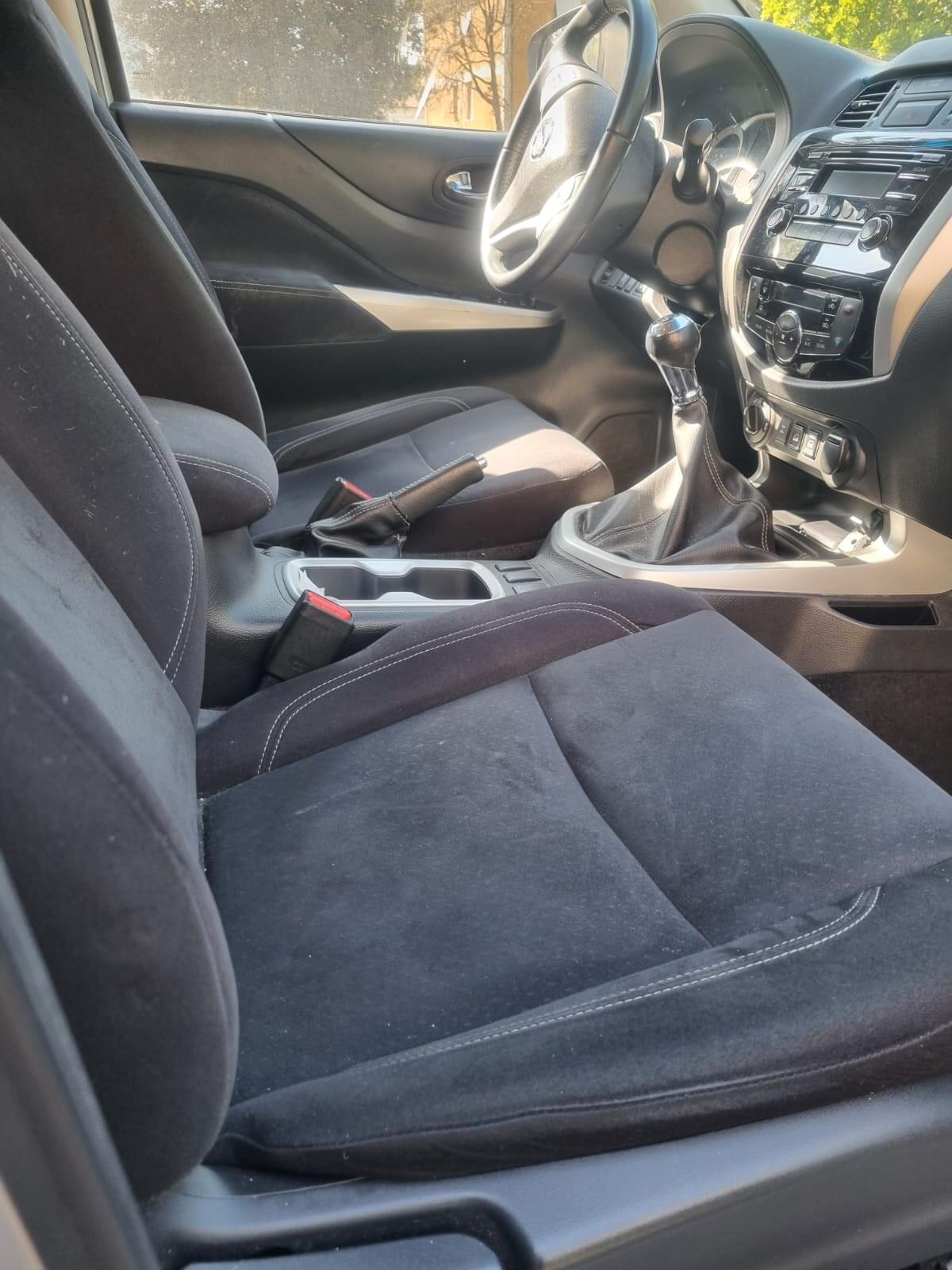 Nissan Navara 2.3 dCi 4WD Double Cab N-Connecta