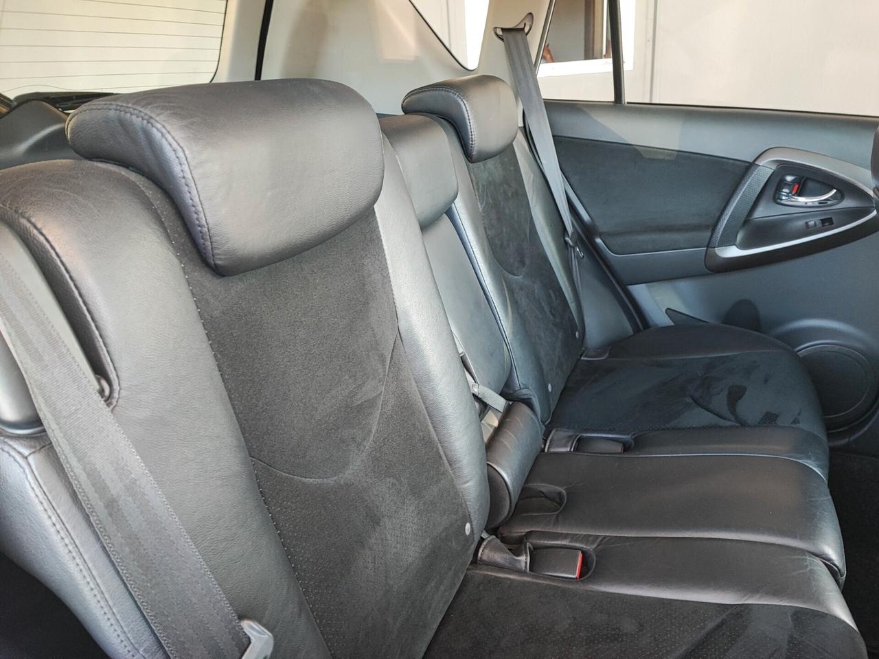 Toyota RAV 4 RAV4 Crossover 2.2 D-4D 150 CV DPF Exclusive GANCIO TRAINO