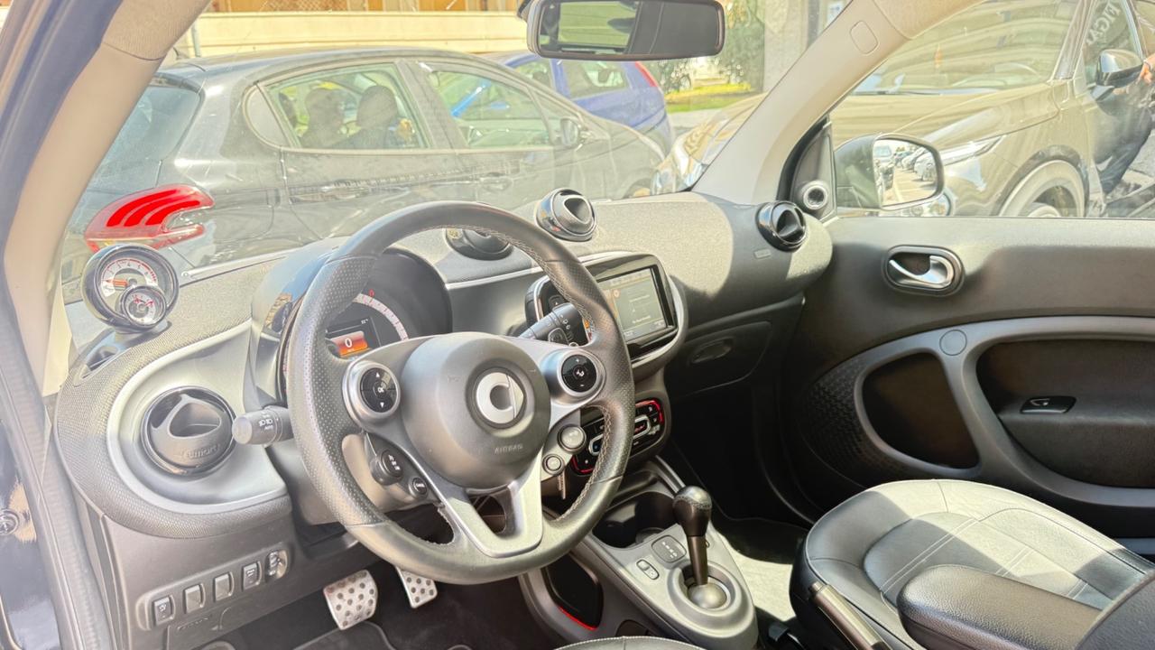 Smart ForTwo 90 0.9 Turbo twinamic Prime PACK BRABUS LED NAVI KAMERA PELLE PANORAMA SPORT PDC IMPIANT