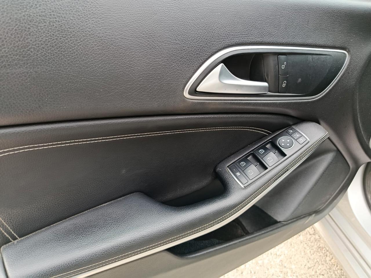 Mercedes-benz CLA 200 d Sport