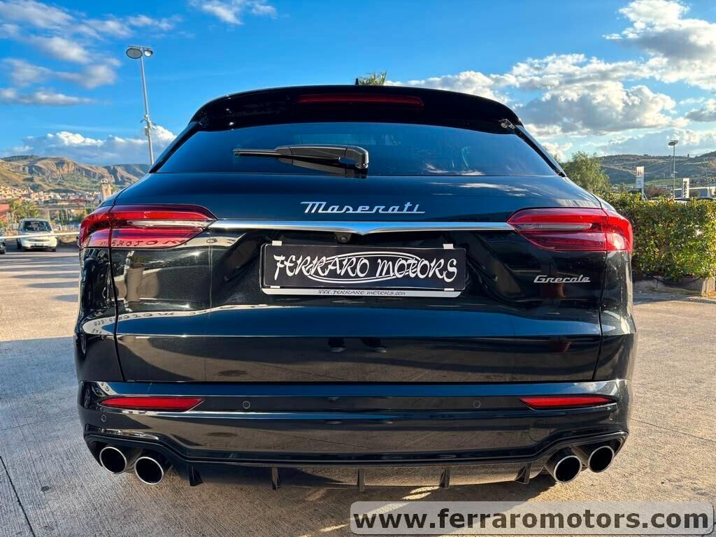 Maserati Grecale MHEV 300 CV solo 10.000 KM IVA ESPOSTA Tua a soli 579 Euro al mese