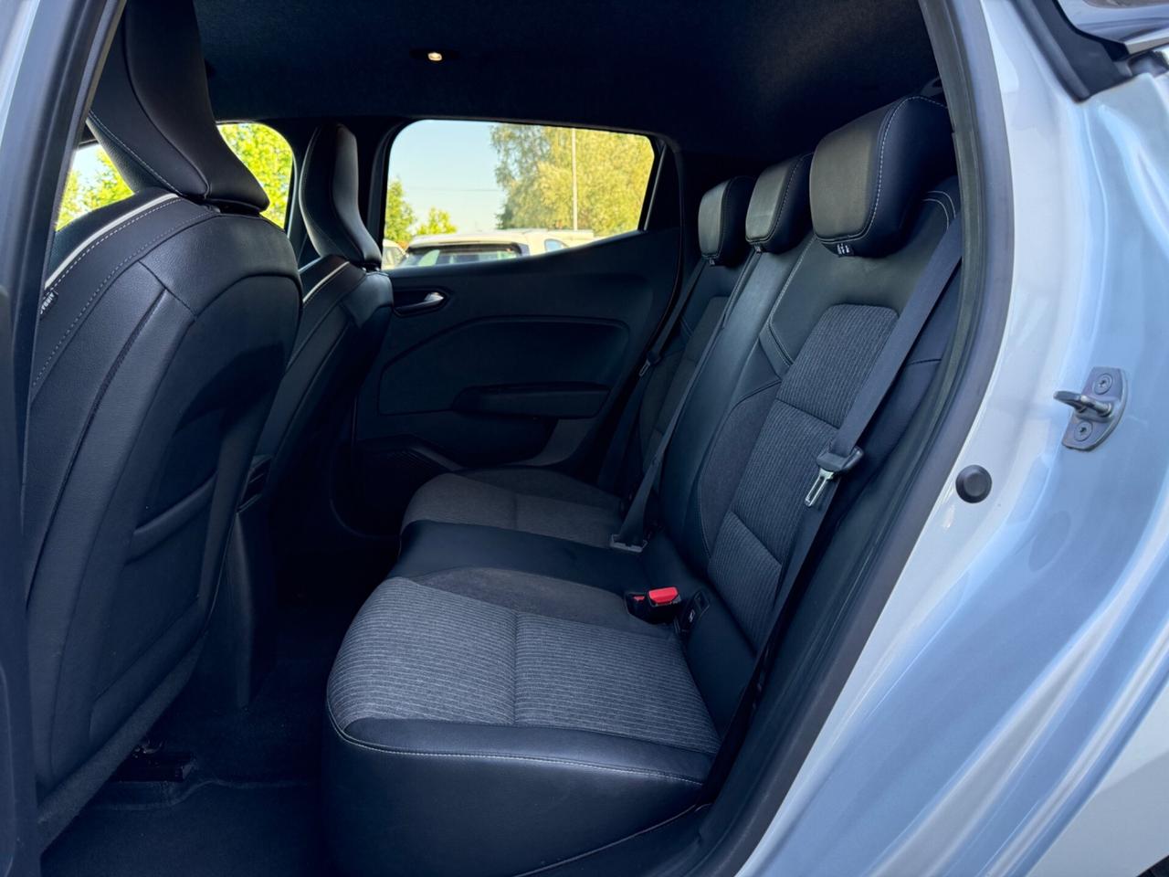 Renault Clio TCe 90 CV 5 porte Techno