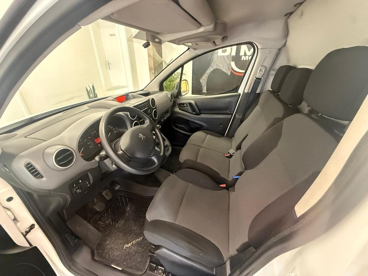 Peugeot partner