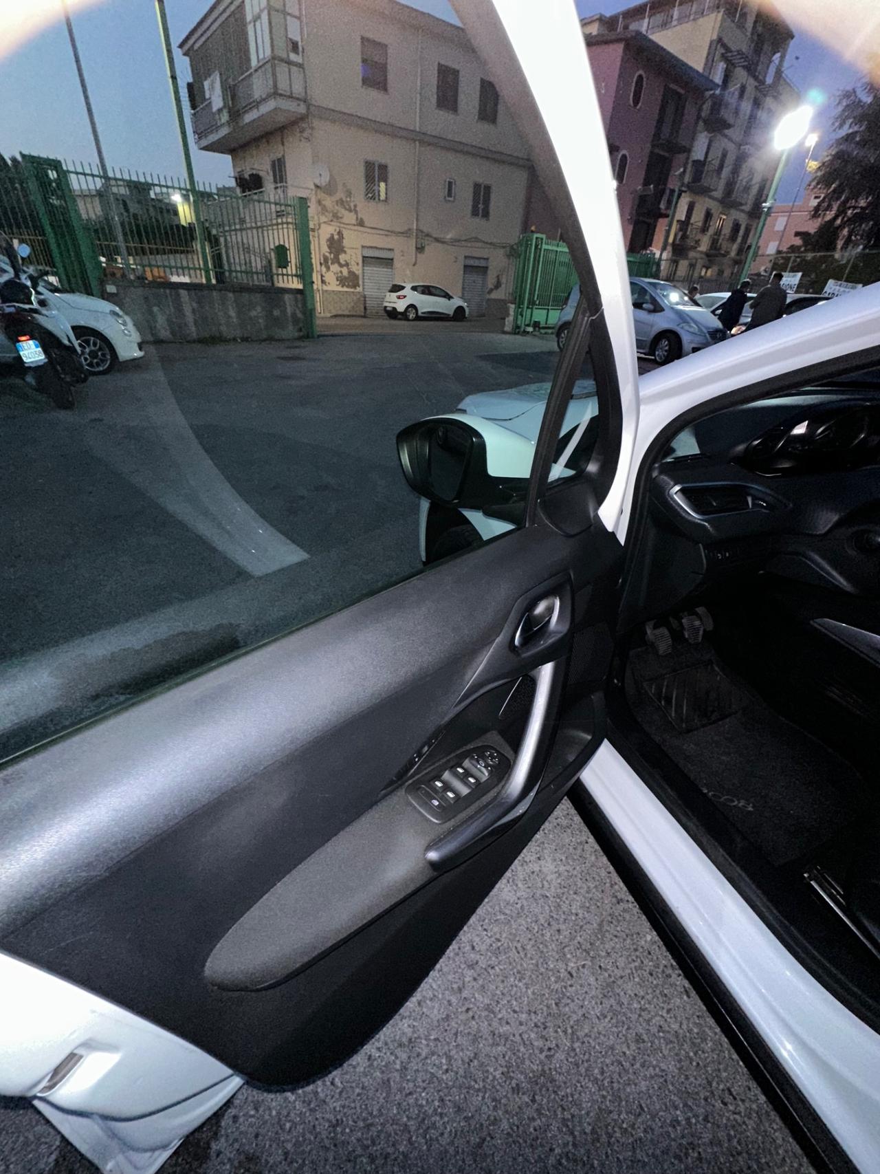Peugeot 2008 PureTech 82 Allure
