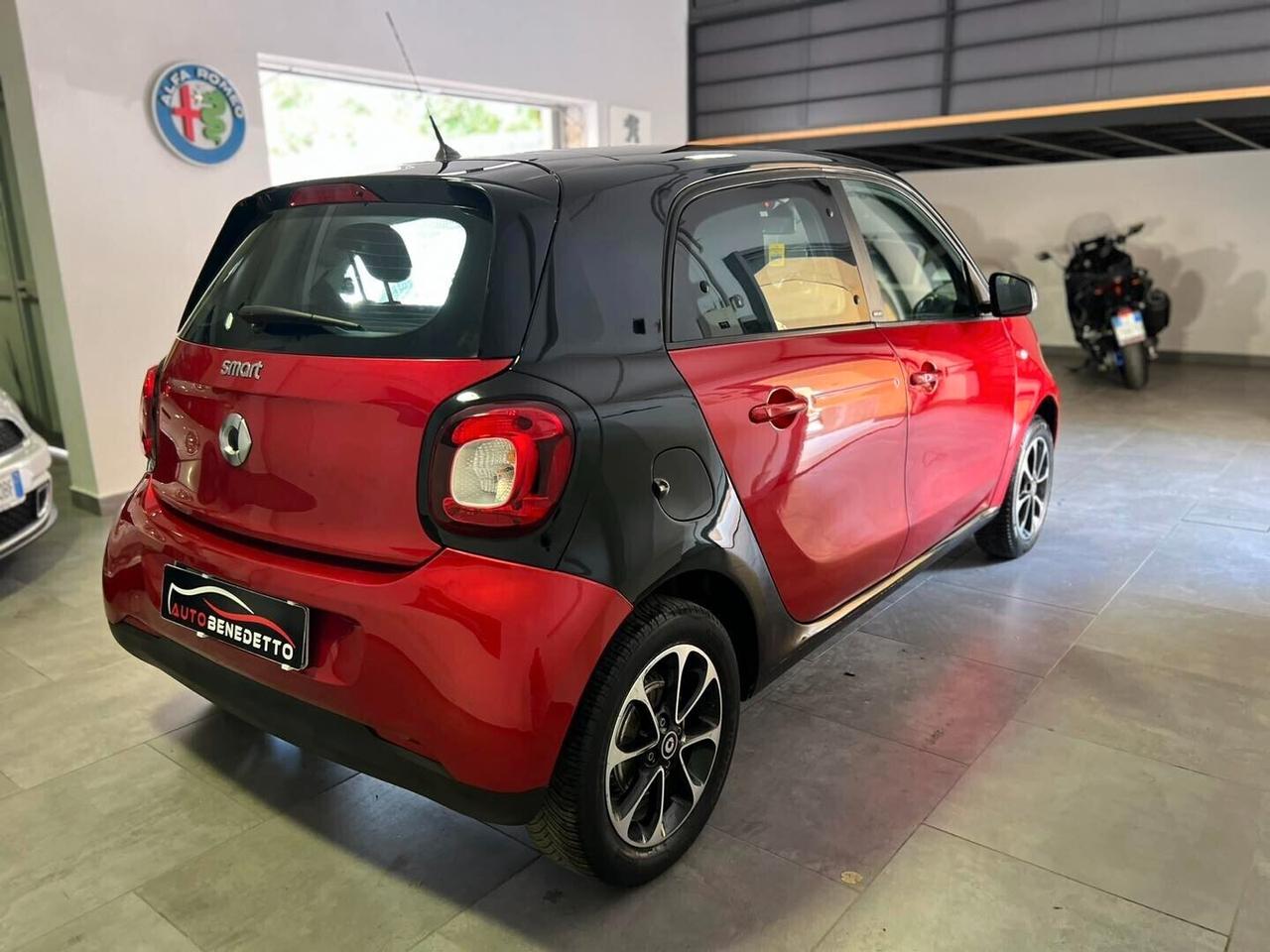 SMART FORFOUR 1.0 PASSION TWINAMIC 10/2016