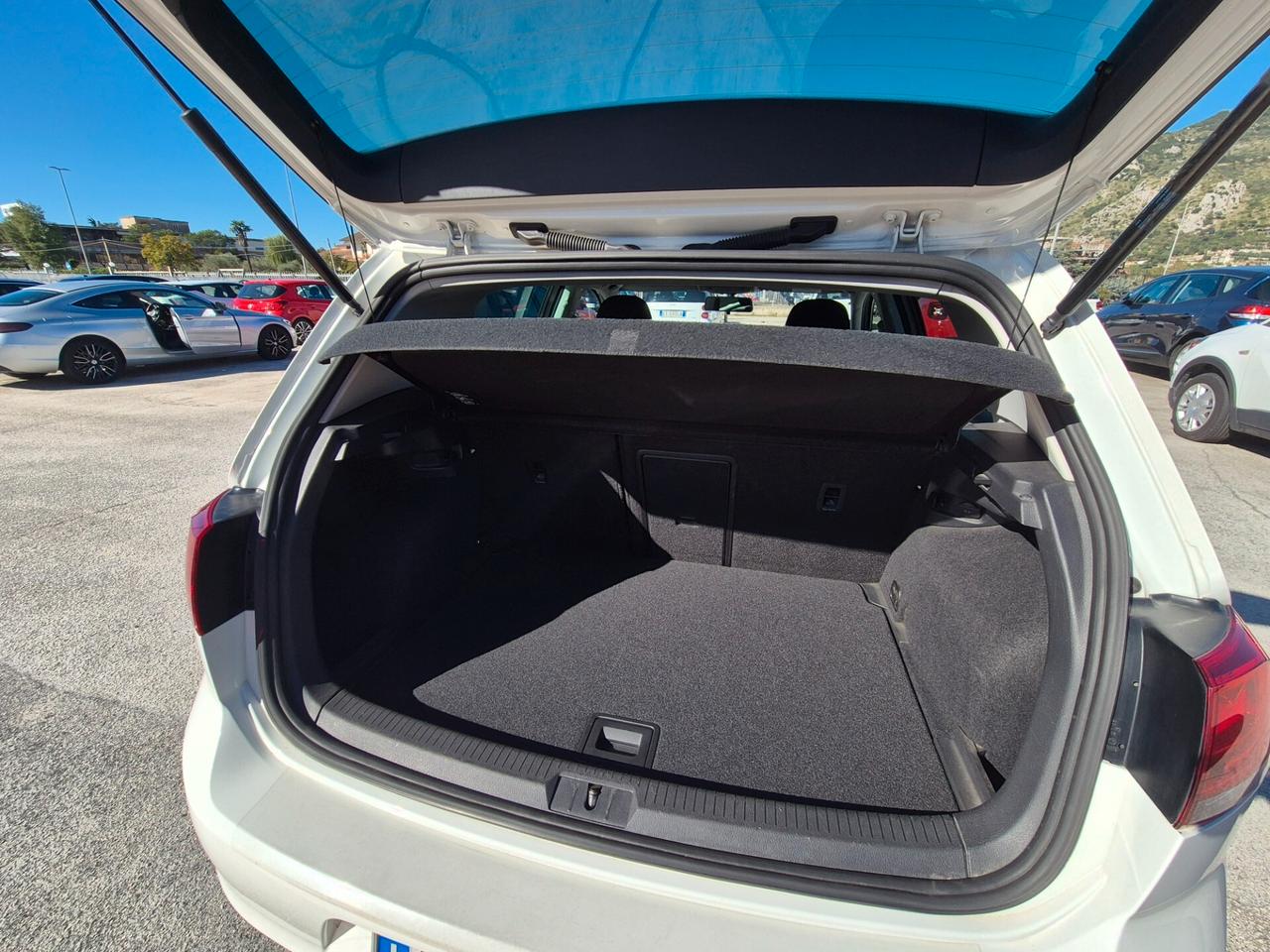 Volkswagen Golf Business 1.2 TSI 5p. Comfortline