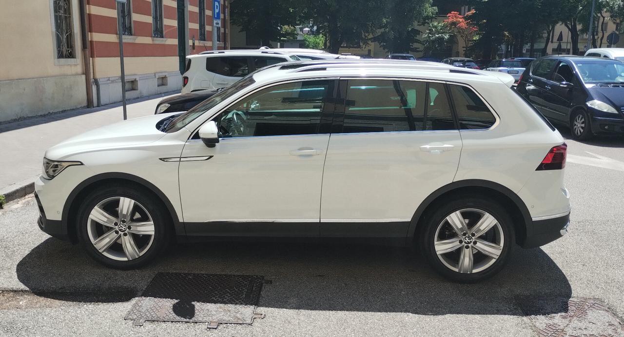 Volkswagen Tiguan 2.0 TDI 150 CV SCR DSG Elegance