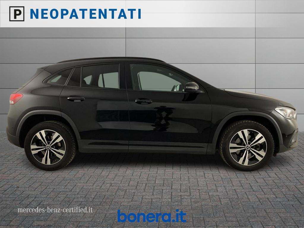 Mercedes GLA 180 180 D Sport 8G-DCT