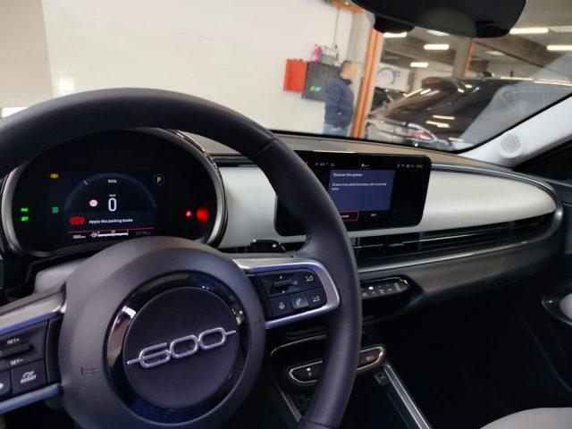 FIAT 600 Hybrid 100 CV DCT MHEV La Prima