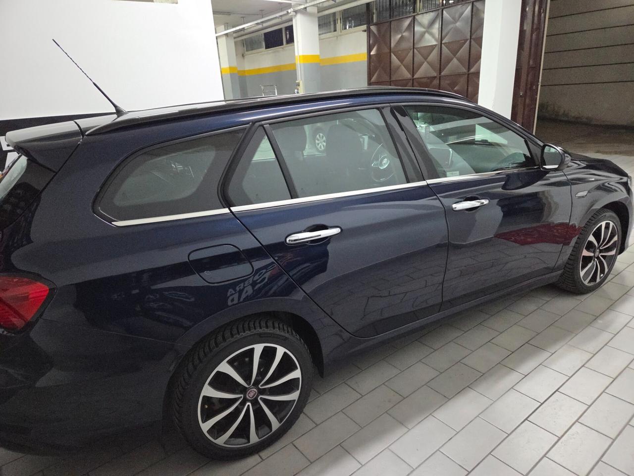 Fiat Tipo 1.6 Mjt S&S DCT SW Lounge