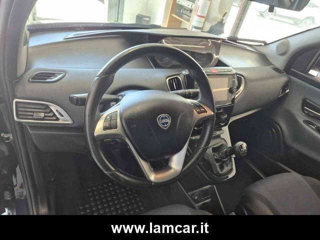 LANCIA Ypsilon 1.0 FireFly 5 porte S&S Hybrid Ecochic Silver