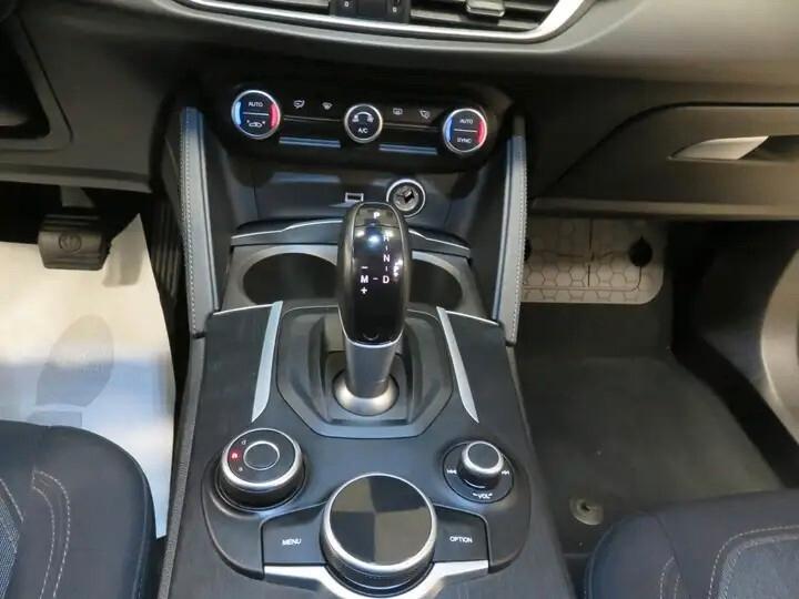 Alfa Romeo Stelvio 2.2 Turbodiesel 190 CV AT8 Q4 Business