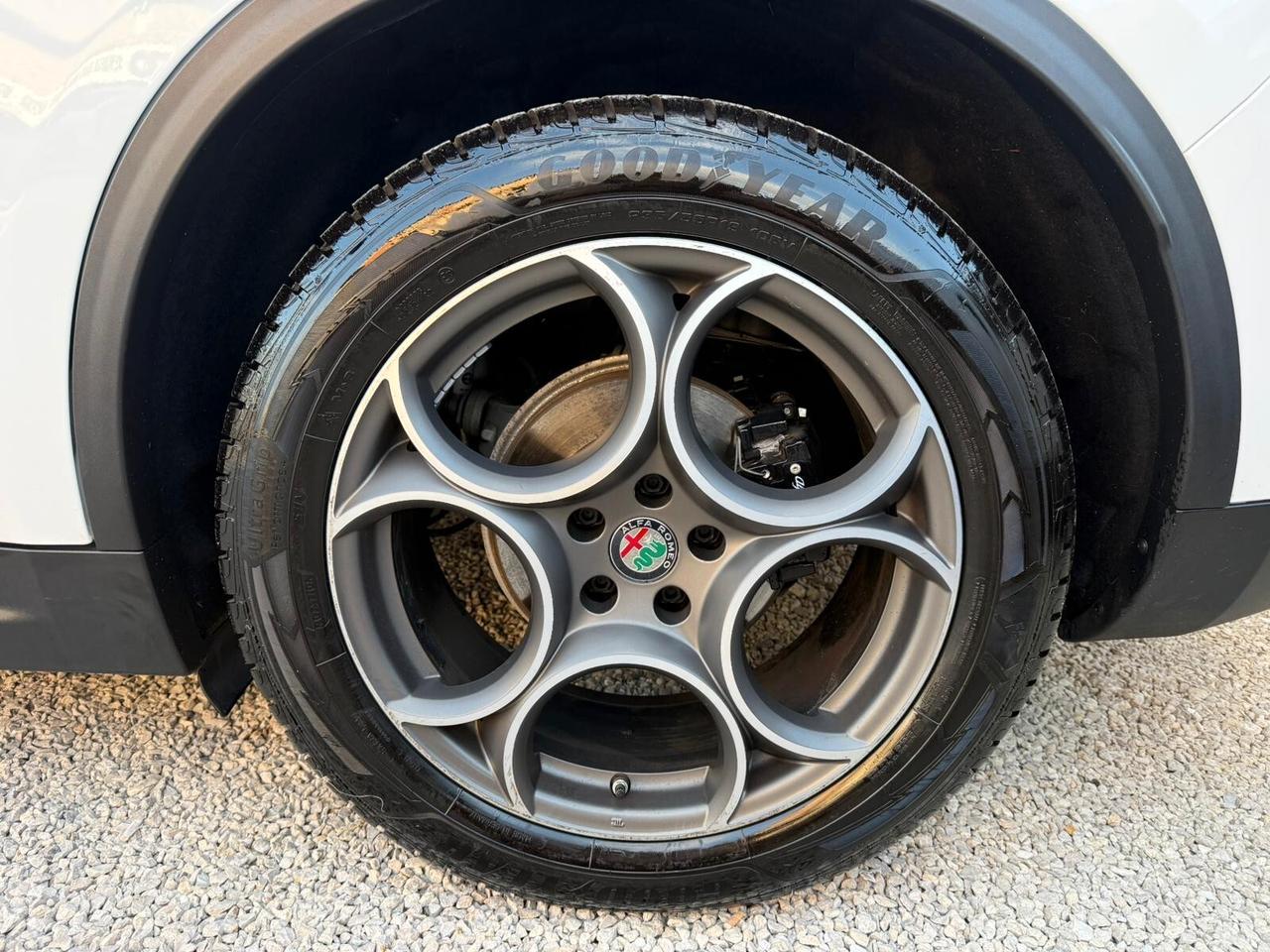 Alfa Romeo Stelvio 2.2 Turbodiesel 190 CV AT8 Q4 Sprint