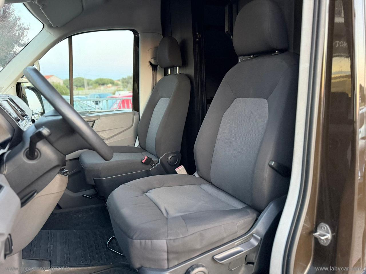 Crafter 30 2.0 TDI 140CV L2 H2 FURGONE LOGISTIC