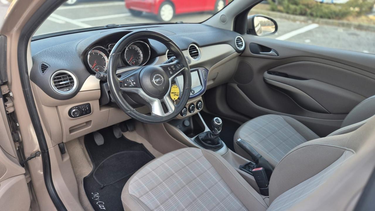 Opel Adam 1.2 70 CV White/Black Link