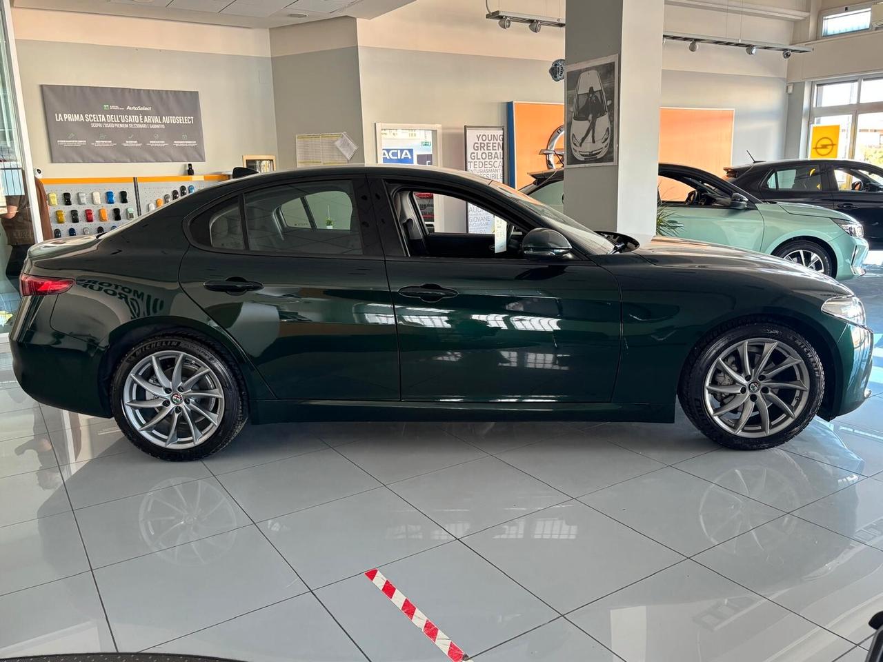 Alfa Romeo Giulia 2.2 Turbodiesel 160 CV AT8 Business