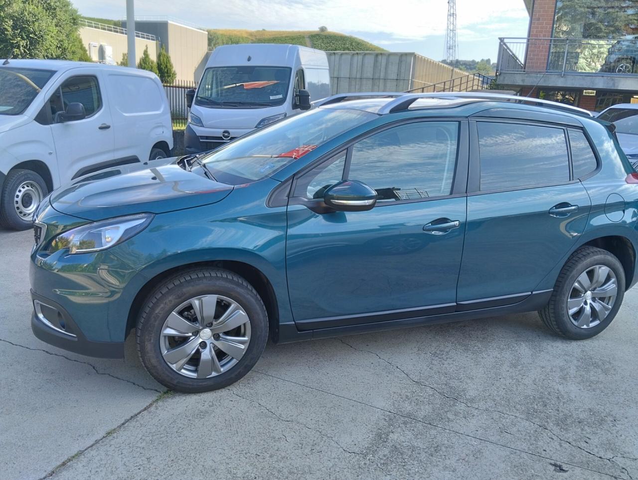 Peugeot 2008 BlueHDi 100 Active