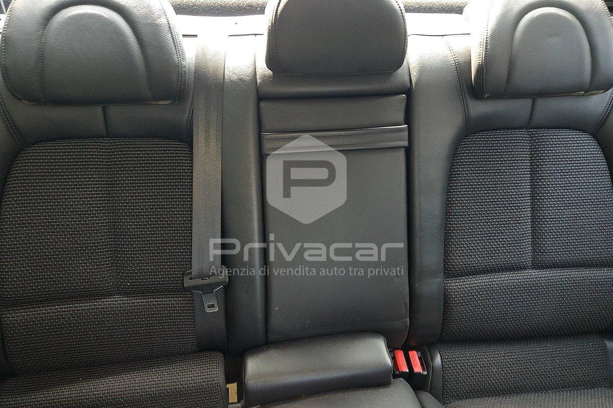 PEUGEOT 407 2.2 aut. Féline