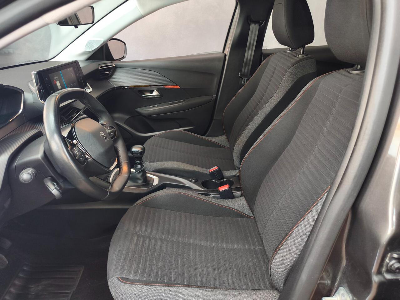 Peugeot 208 1.5 diesel 100CV