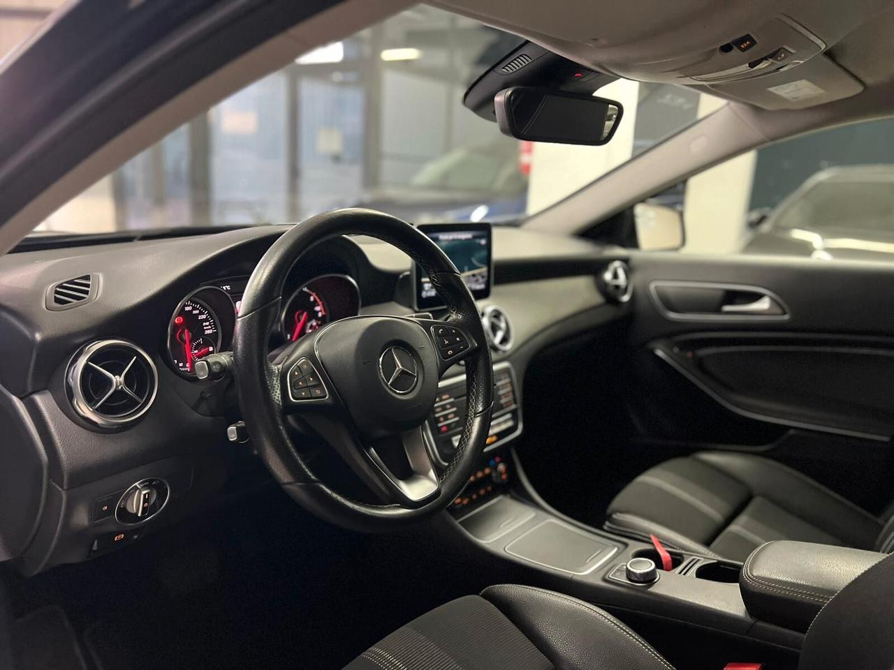 Mercedes-benz GLA 200 GLA 200 d Automatic Sport