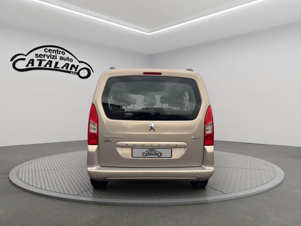 PEUGEOT - Partner - Tepee 1.6 HDi 92 CV Outdoor