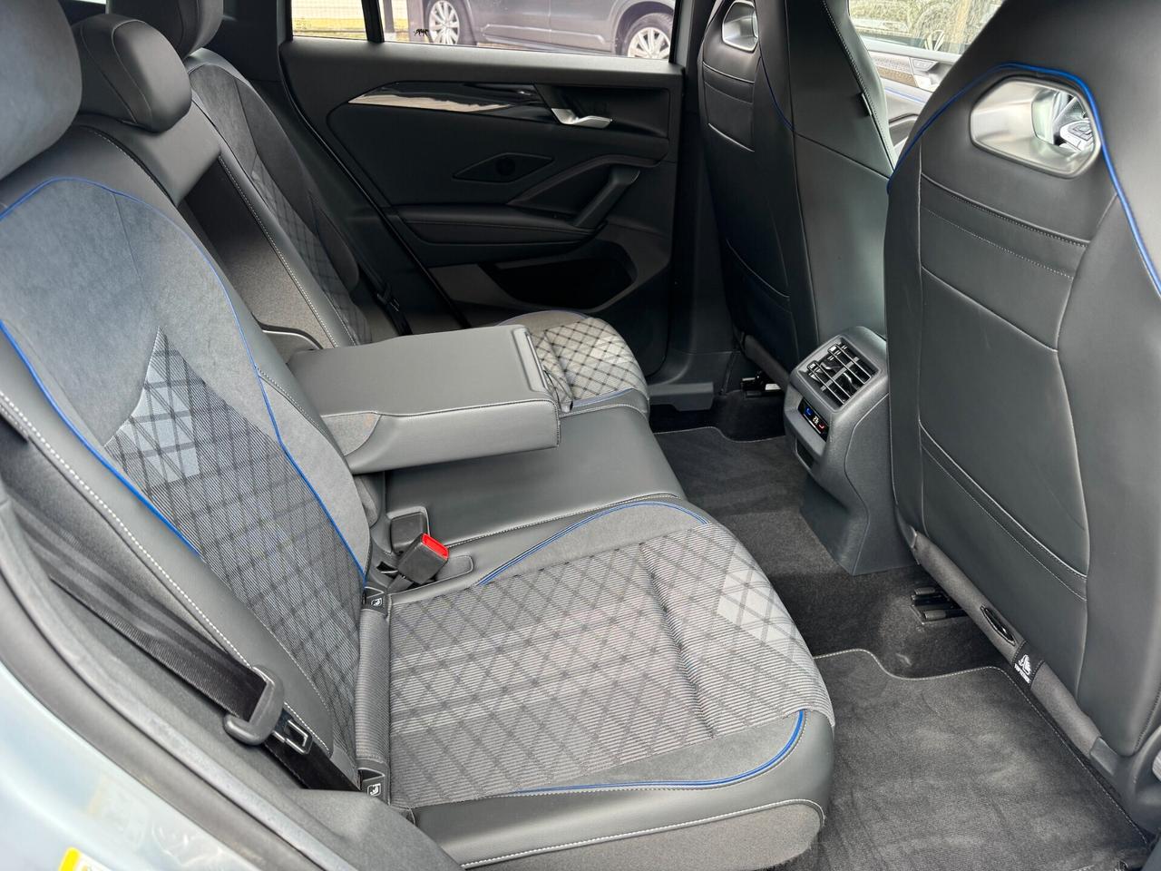 Volkswagen Tiguan 1.5 eTSI 150 CV ACT DSG R-Line FULL OPTIONAL