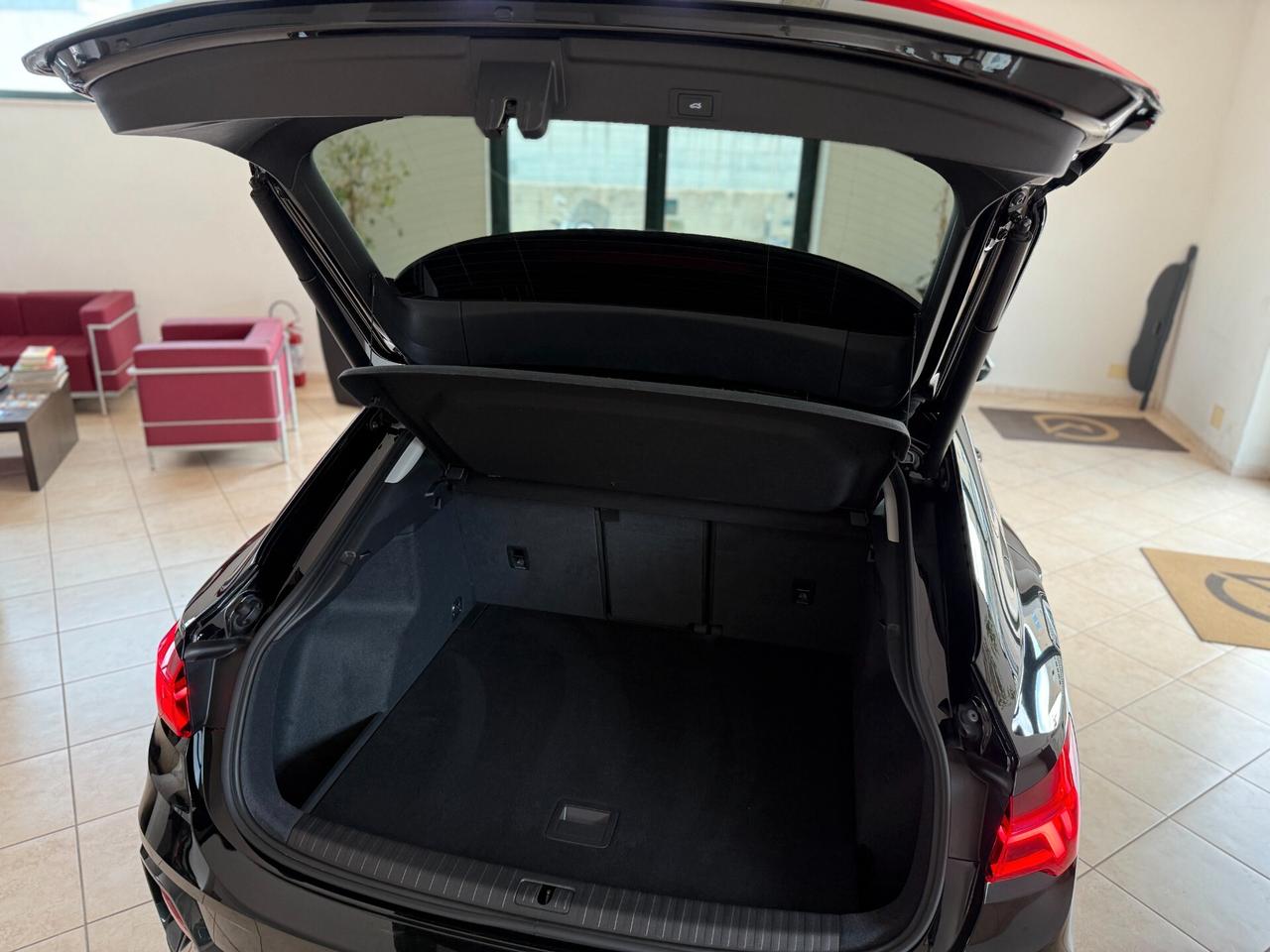 Audi Q3 Sportback 35 2.0 tdi Bus. Plus s-tronic Matrix