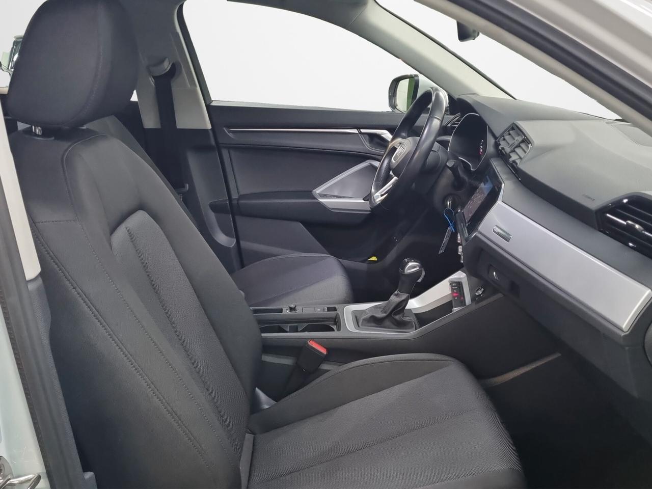 Audi Q3 SPB 45 TFSI e S tronic Business Plus