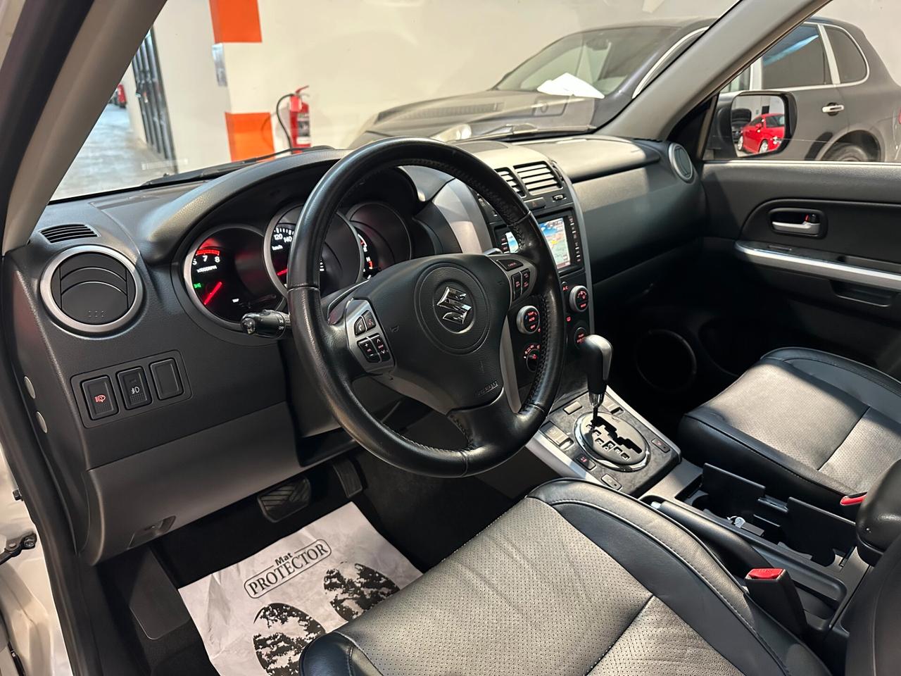 Suzuki Grand Vitara 2.4 5 porte AUTOMATICA - RIDOTTE BLOCCO DIFF.