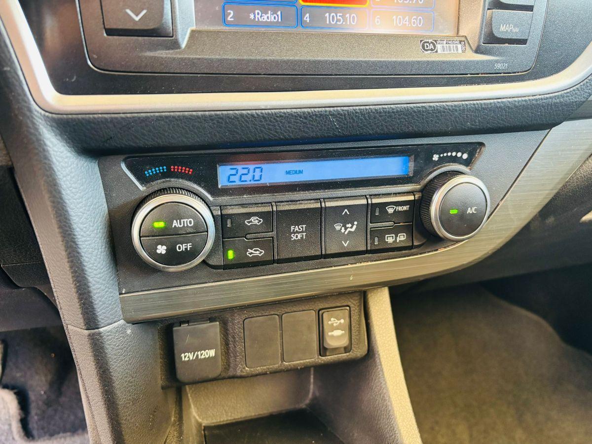 Toyota Auris 1.4 D-4D 90cv Lounge
