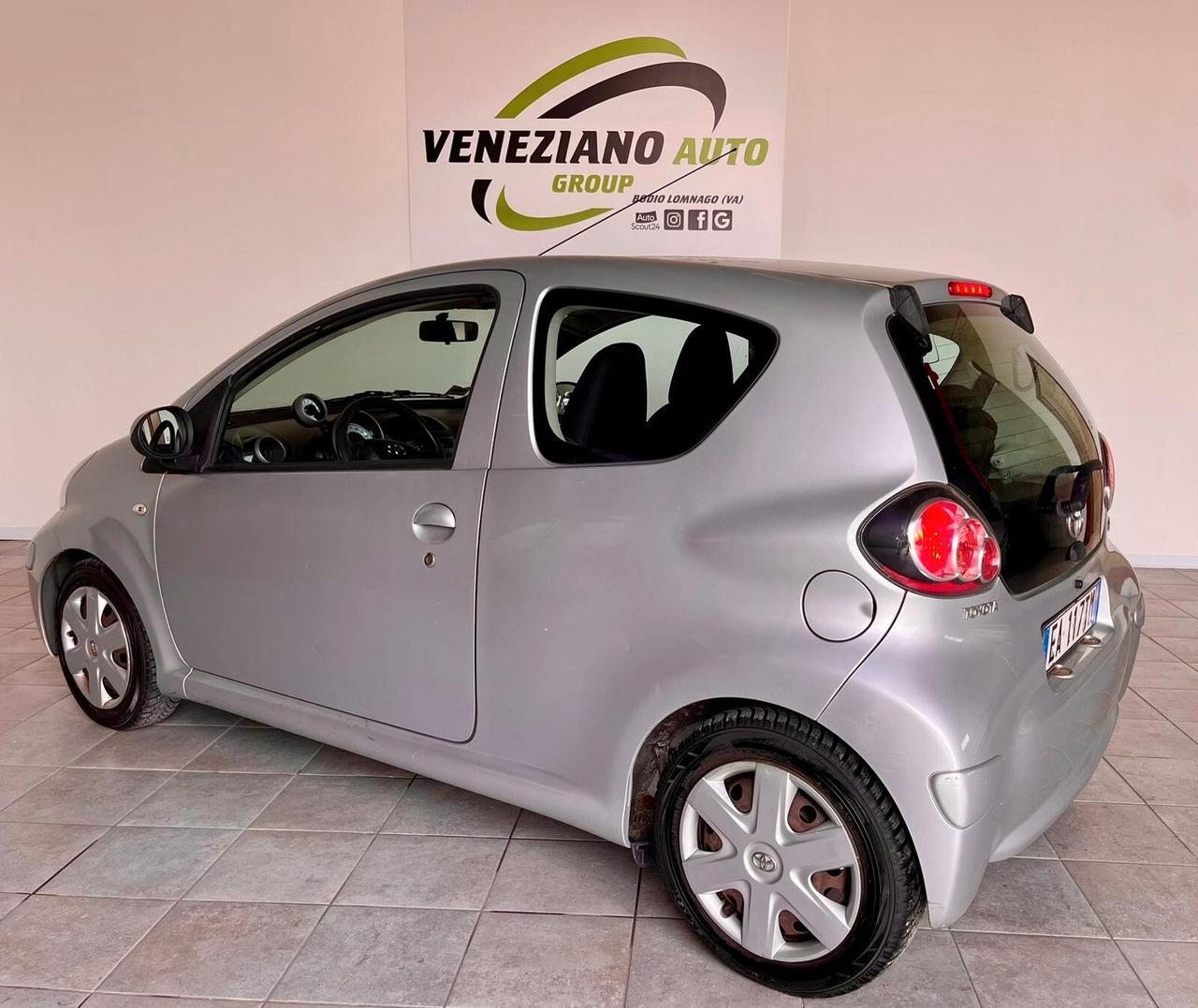 Toyota Aygo 1.0 12V VVT-i 3 porte Now Red Edition