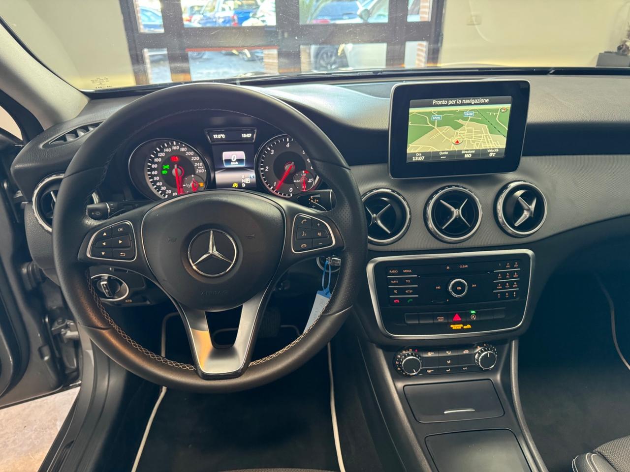 Mercedes-benz GLA 200 d Automatic Sport