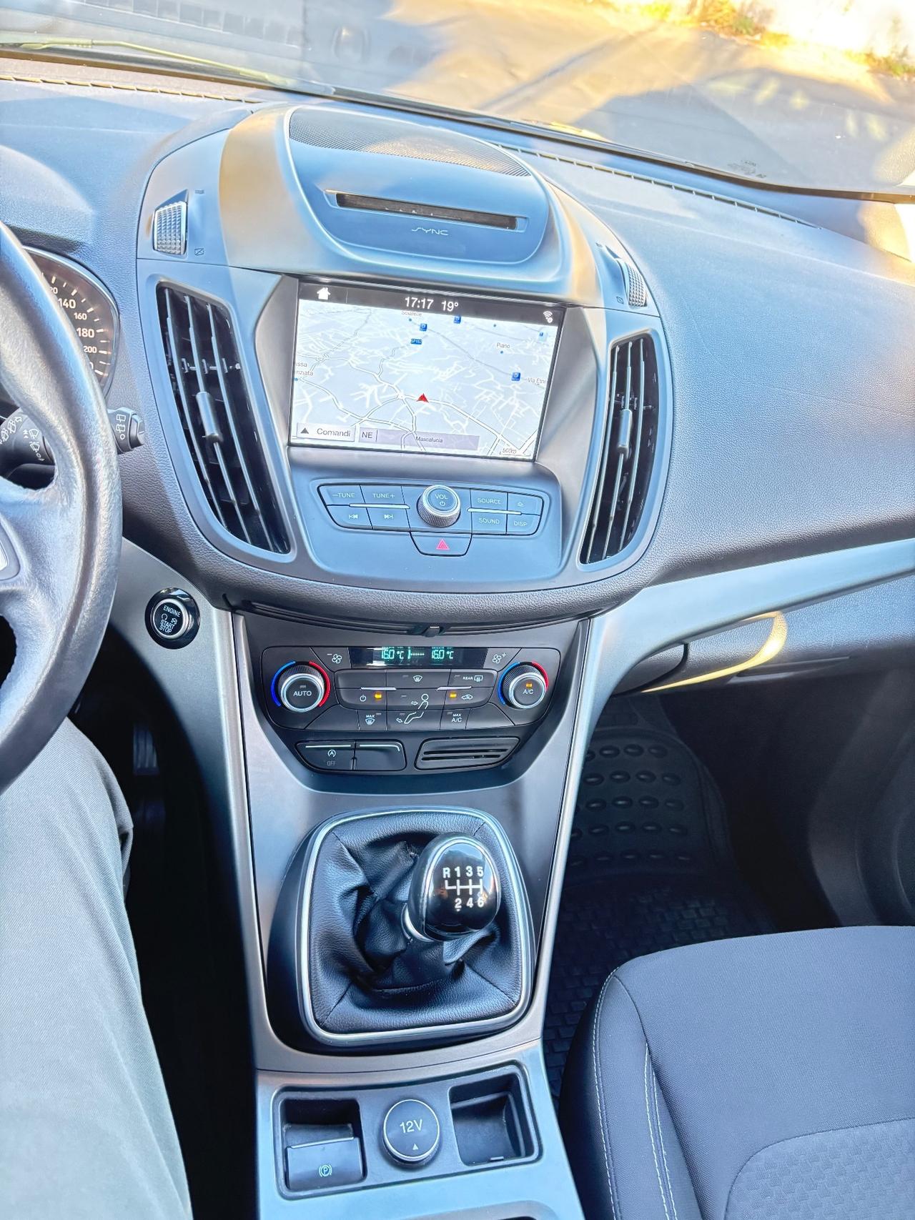 Ford Kuga 1.5 TDCI 120 CV S&S 2WD Titanium