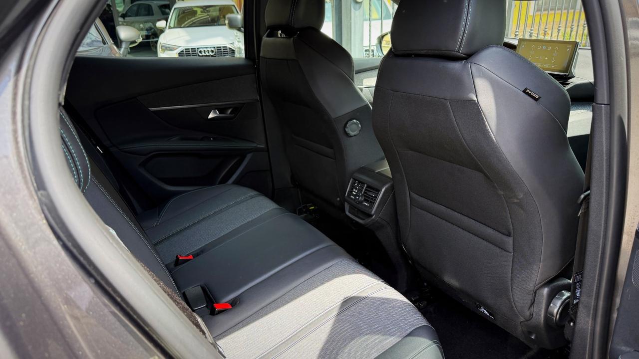 Peugeot 3008 1.5 Hdi EAT8 Allure - 2023