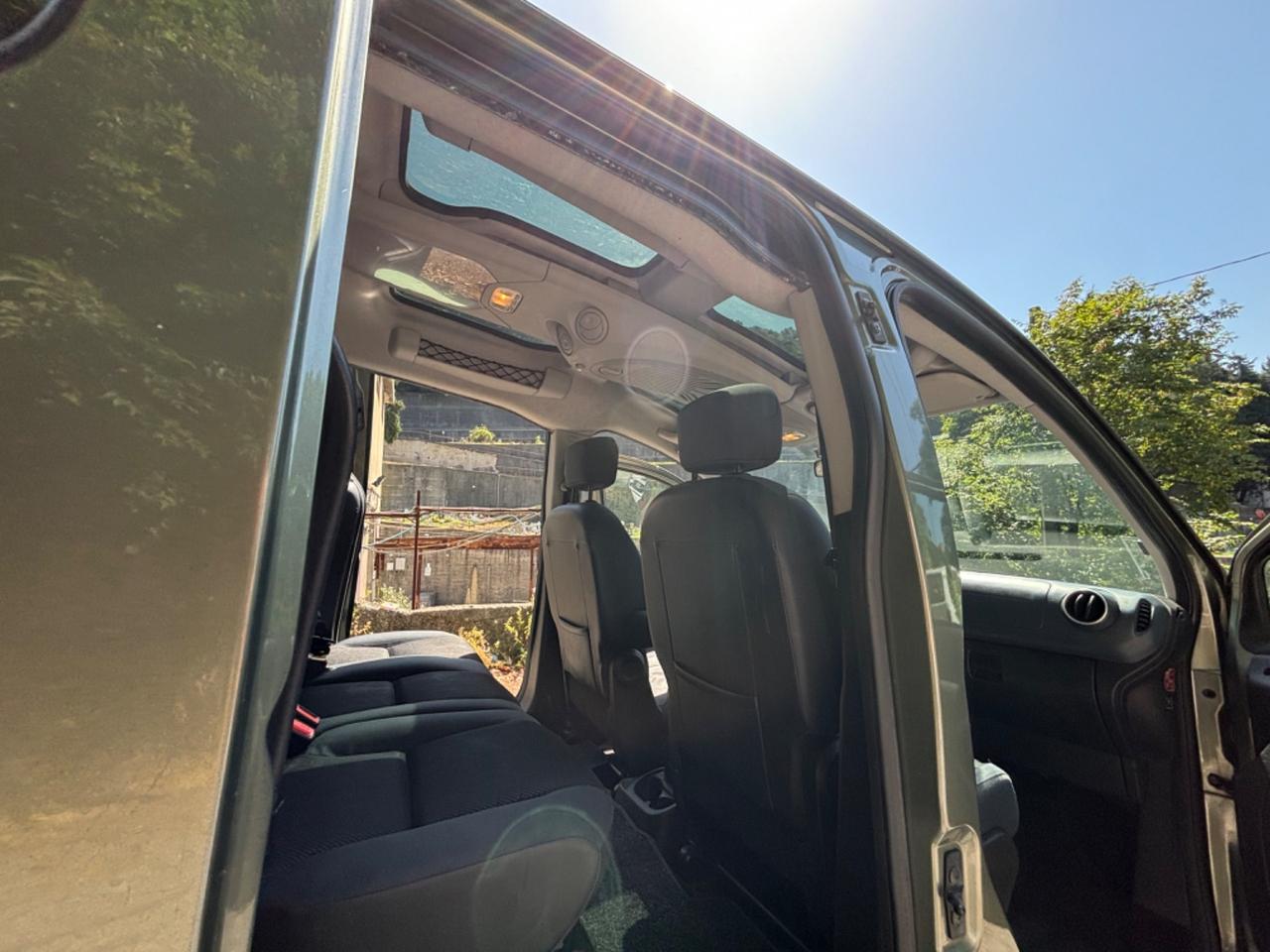 Peugeot Partner Tepee 1.6 HDi 110CV Zénith