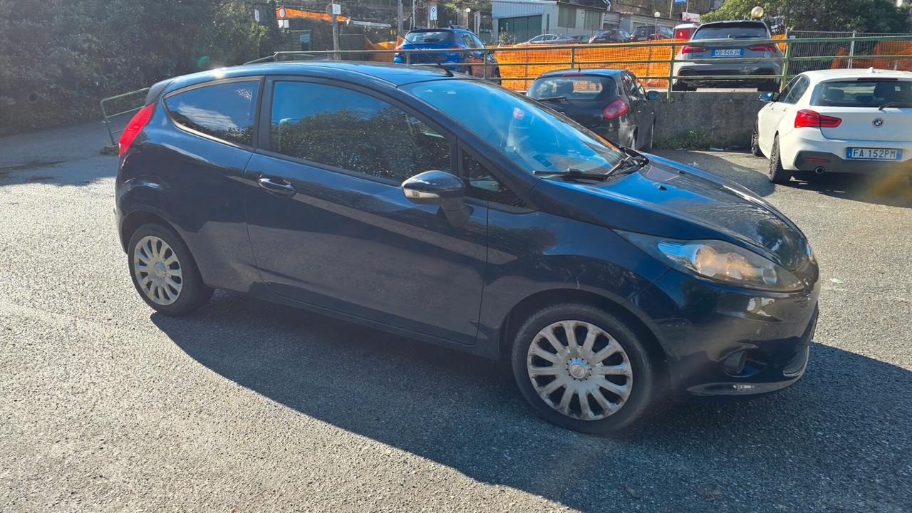 Ford Fiesta 1.4 TDCi 68CV 3 porte Titanium