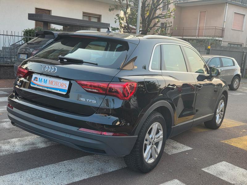 Audi Q3 35 1.5 tfsi Business s-tronic