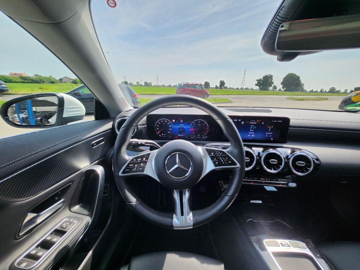 MERCEDES Classe CLA 180 d Aut. Shooting Brake Sport