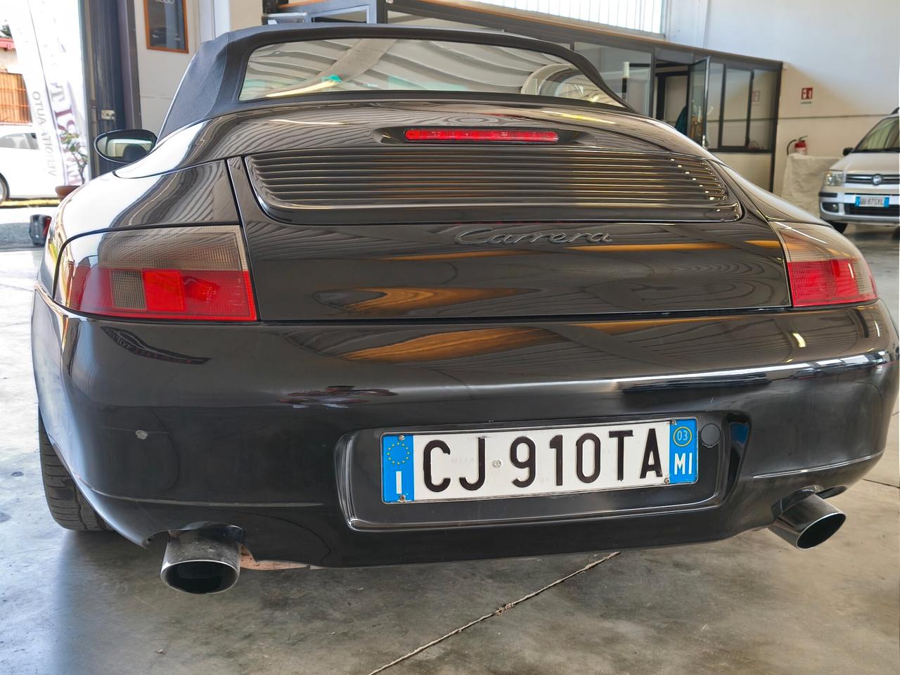 Porsche 911 Carrera. Cabrio