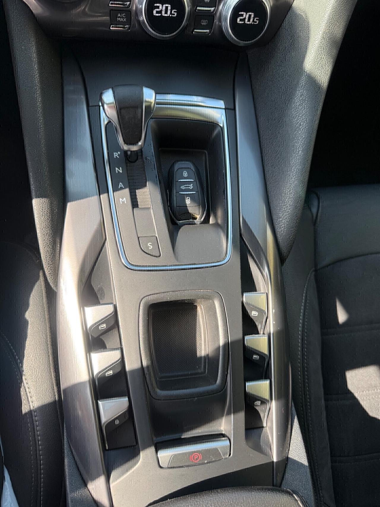 Ds DS5 5 1.6 e-HDi 110 full full optional