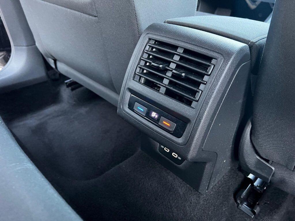 VOLKSWAGEN Golf 1.0 eTSI EVO DSG Life