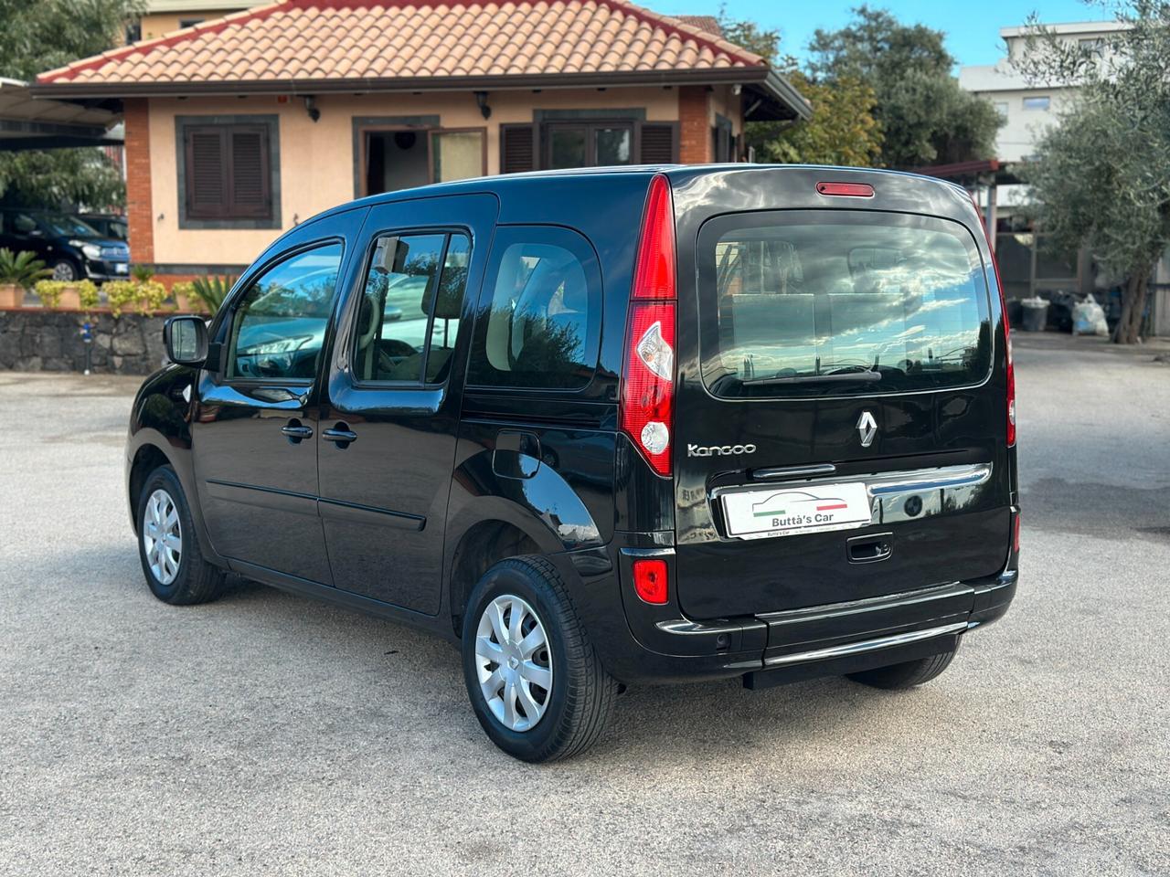 Renault Kangoo 1.5 dCi 105CV 5 porte Pianale Ribassato con Pedana