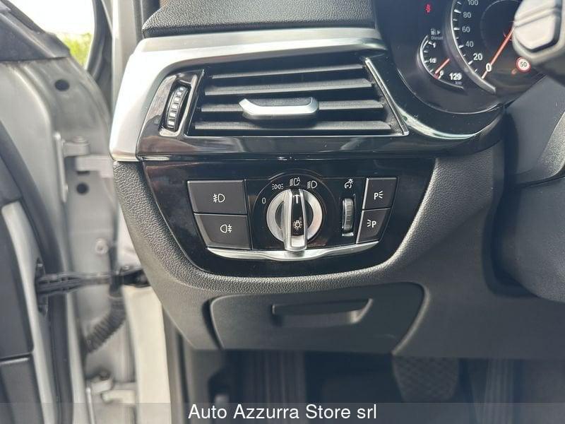 BMW Serie 5 530d Touring Luxury *PACCHETTO LUCI, TAGLIANDI BMW, PROMO AZZURRA*