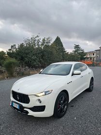 Maserati Levante V6 Diesel 275 CV AWD Gransport