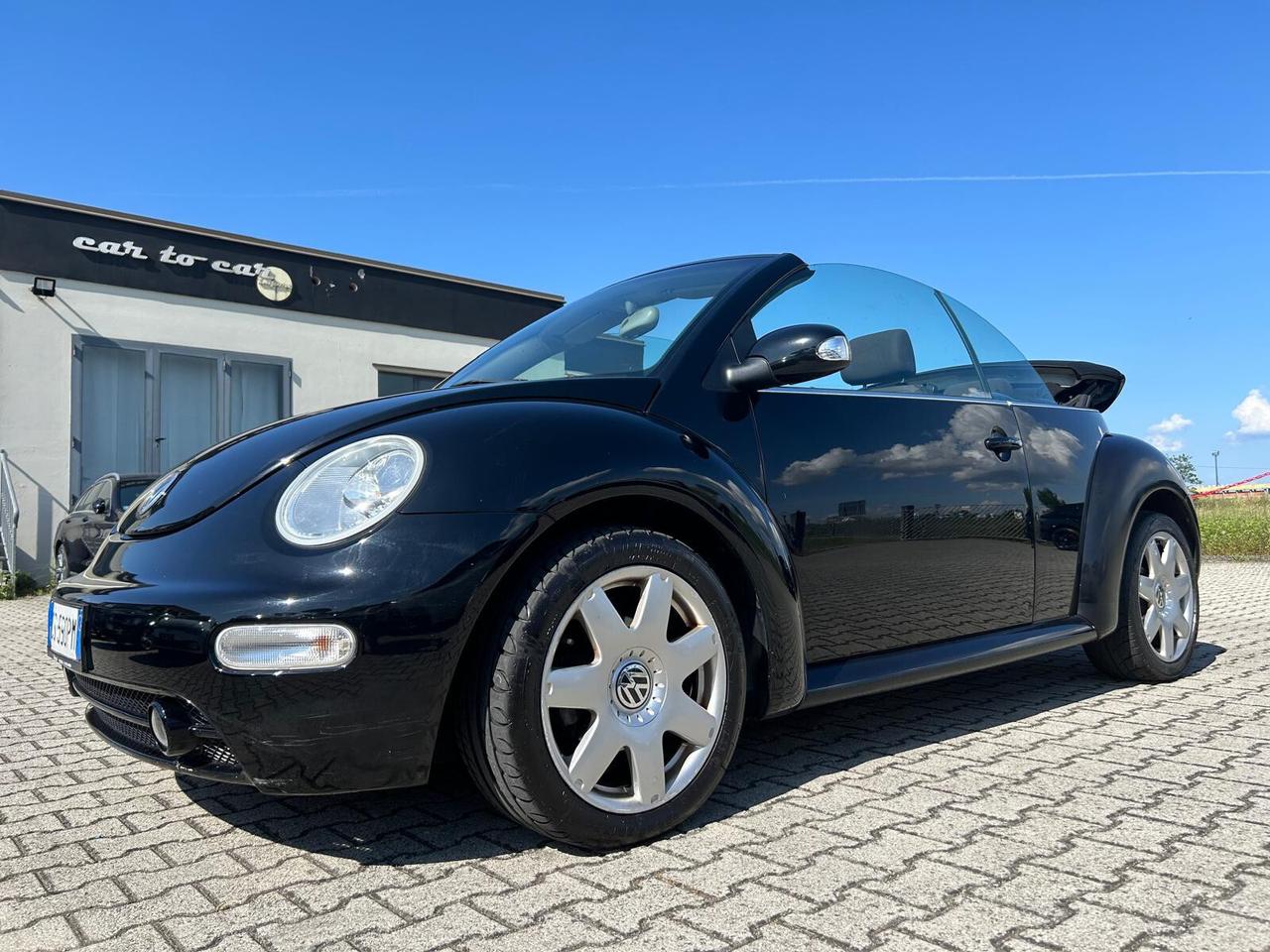 Volkswagen New Beetle 1.6 Cabrio