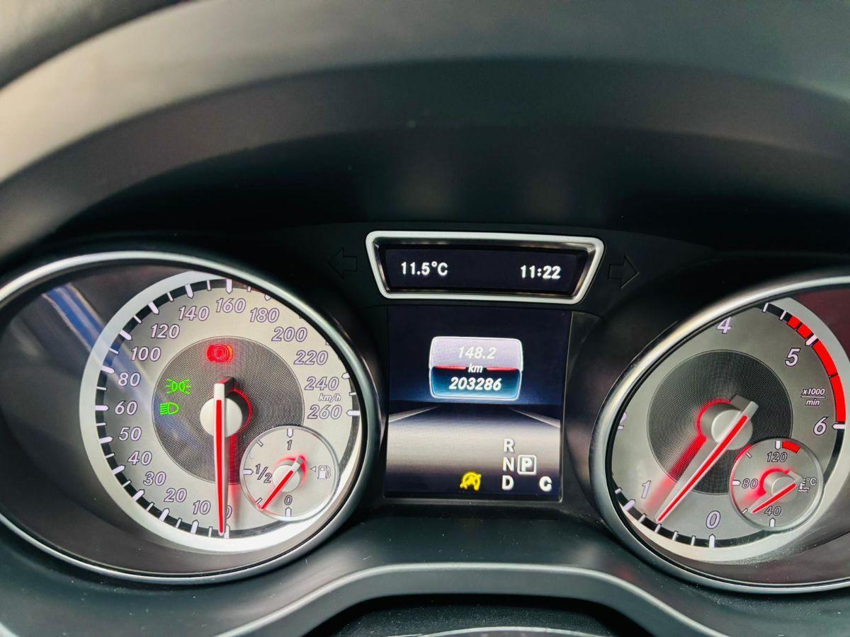 Mercedes CLA 200 d Shooting Brake S.W. Automatic Premium