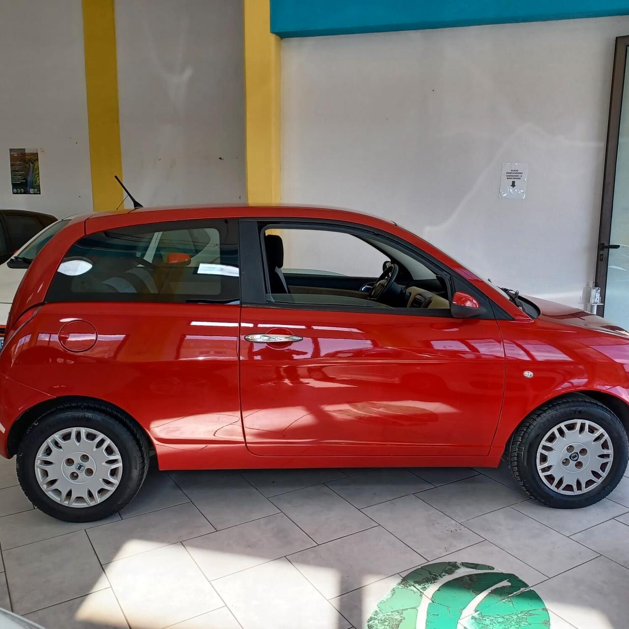 LANCIA YPSILON 1.3 MJTD NEOPATENTATI