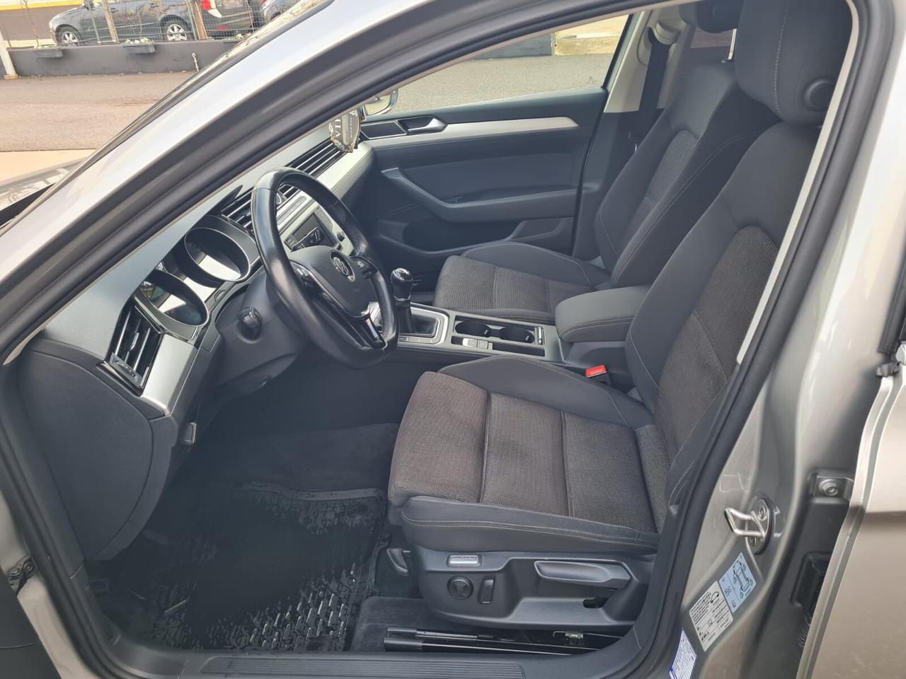 Volkswagen Passat PARI AL NUOVO