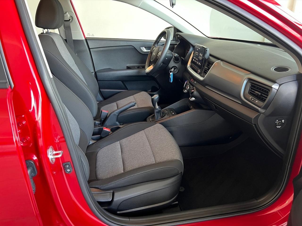 Kia Stonic 1.0 t-gdi mhev urban techno&design pack 100cv mt