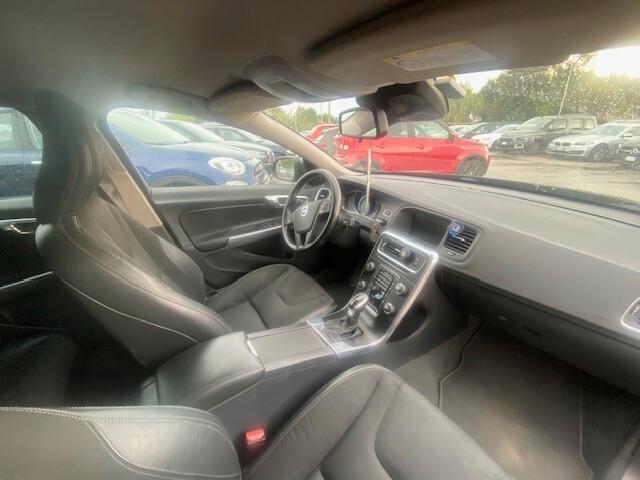Volvo V60 D3 Geartronic Kinetic